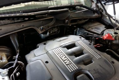 BMW M5 ตู้แอร์รั่ว เปลี่ยนตู้แอร์ใหม่
