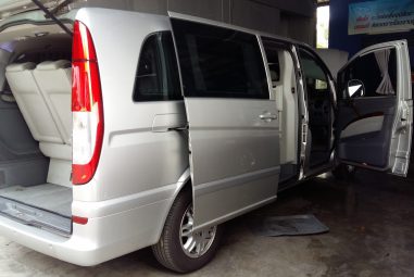 BENZ VITO ตู้แอร์รั่ว เปลี่ยนตู้แอร์ใหม่ หน้าและหลัง